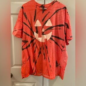 Halloween Pumpkin Face T-Shirt - orange & black tye dye